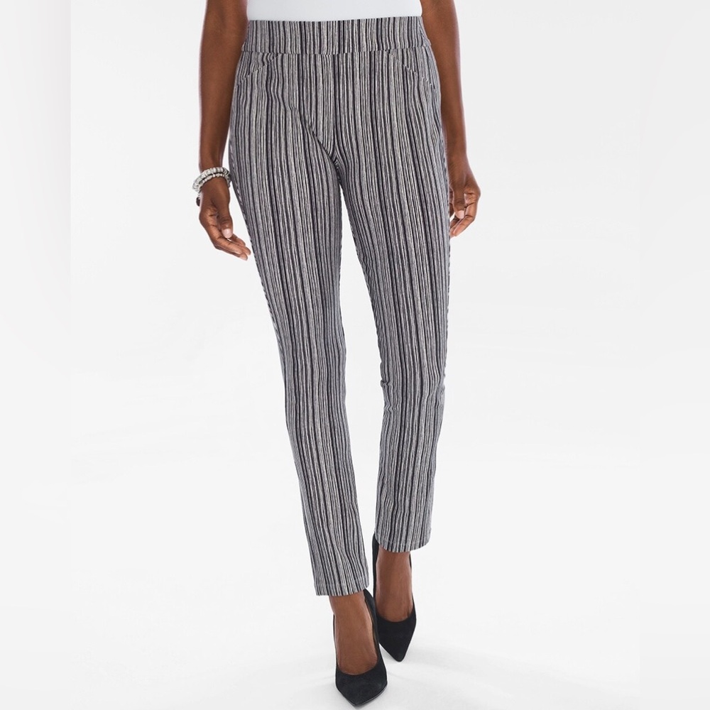 Chicos Travelers Black White Pull On Crepe Pants Ankle Travel Vacation 0.5